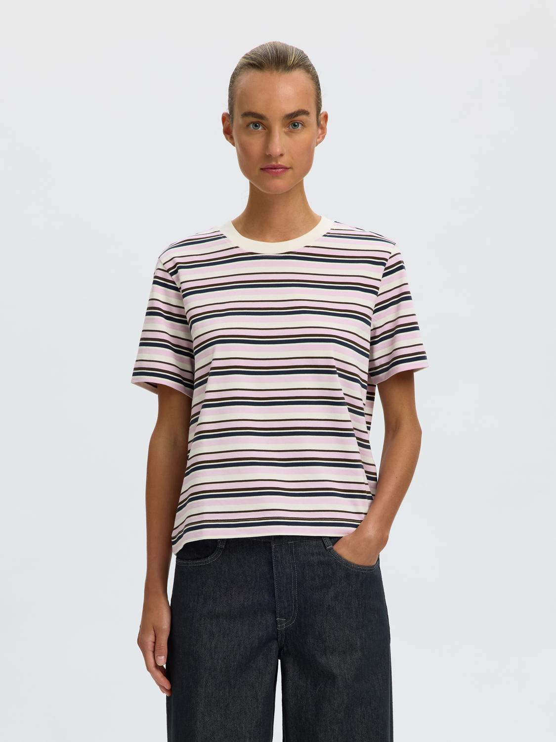 model_shot-front
